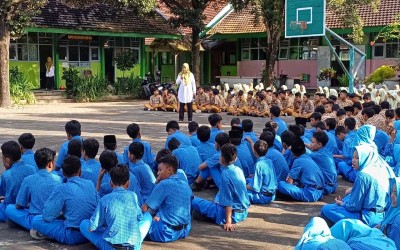 Halal Bihalal bersama peserta didik SMPN 1 Ringinrejo