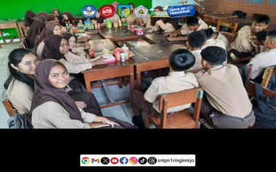 Saling Berkunjung Antar Kelas, Semarak Lebaran Terasa di SMPN 1 Ringinrejo